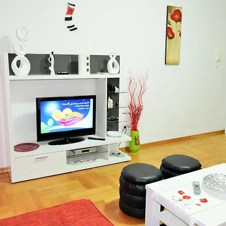 Mara Apartment