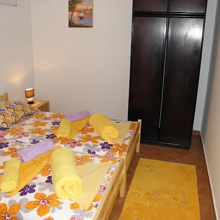 Mara Apartment *
