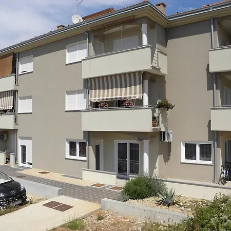 Mara Apartment
