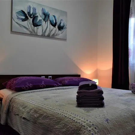 Mara Apartment *