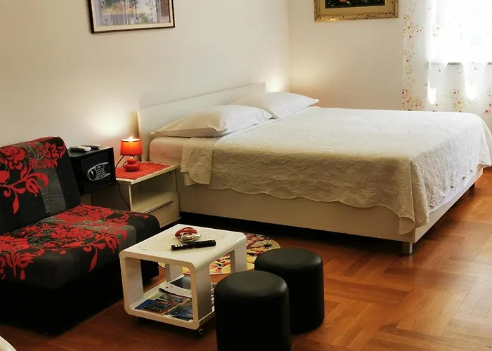 Διαμέρισμα Mara *