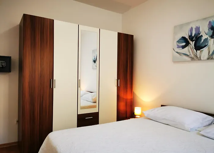 Διαμέρισμα Mara Cres