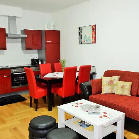 Mara Cres