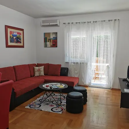 Mara Cres
