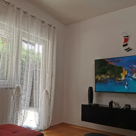 Mara Apartment